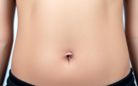 肚脐眼下方有一条小口子是什么引起的，肚脐下面疼是什么原因