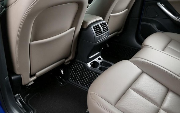 朗动前排座椅下面的口子是干嘛的，座椅下口子有什么用