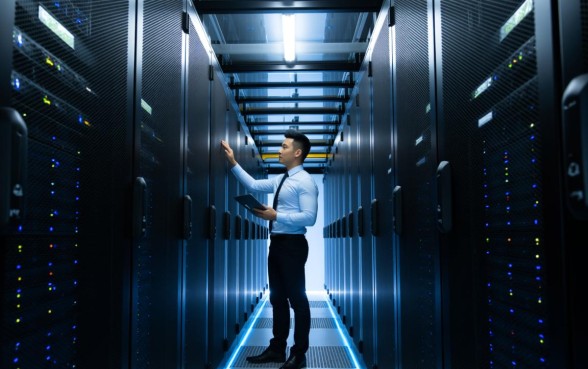 黑户私人加微信借钱2万元靠谱吗，哪里能借到？