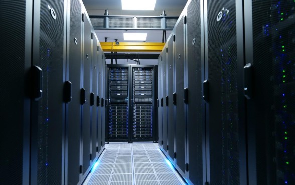 汽车下面防水塞口子叫什么，车底排水孔有什么作用？