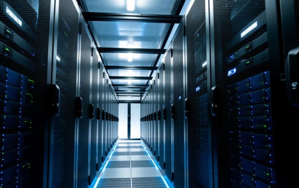 不审核直接放款8000容易通过吗，哪个平台借钱不用审核