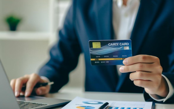 信用卡催收会打电联给单位财务吗，联系单位算违法吗？