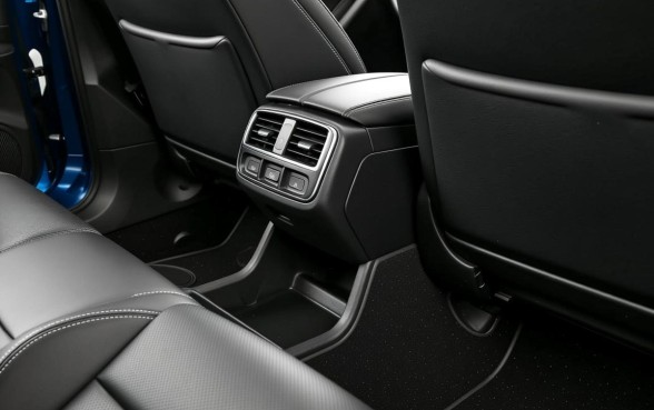 前排座椅下面的口子是干什么用的，汽车座椅隐藏功能有哪些