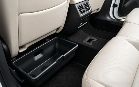 朗动前排座椅下面的口子是干嘛的，座椅下方的口子有什么用？